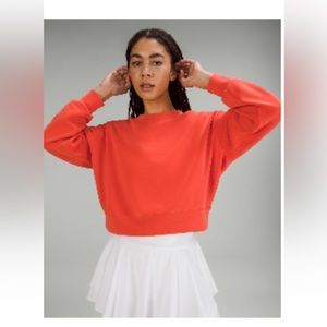 Lululemon - Softstreme Perfectly Oversized Cropped Crew (Size 10)